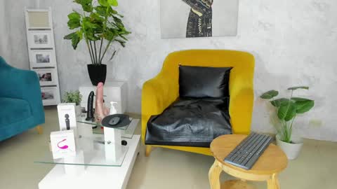 Escarlet online show from December 21, 2024, 5:58 am
