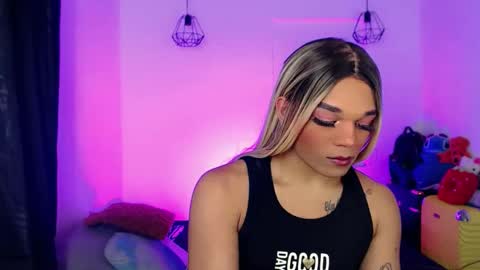 Fer online show from May 6, 2026, 11:10 pm