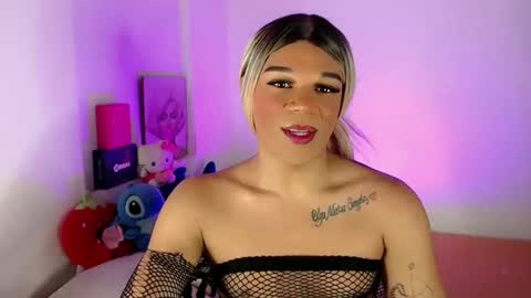 Fer online show from May 15, 2026, 11:34 pm