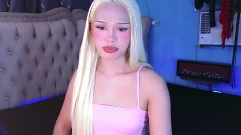 Snapshot of missionary_addiction_cumshot chatting on July 14, 2026, 12:00 pm im your queen steffie online show from July 14, 2026, 12:00 pm