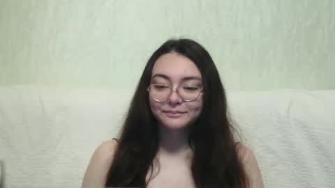 missis mona online show from December 21, 2024, 8:07 am