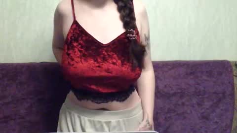 Snapshot of missis_mona chatting on June 4, 2026, 12:05 am missis mona online show from June 4, 2026, 12:05 am