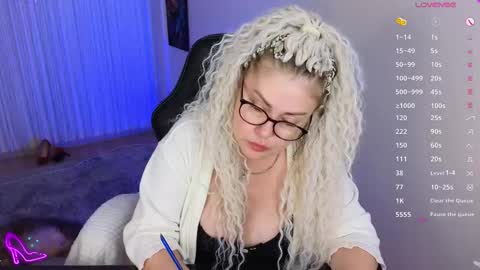 Snapshot of misskassandraa chatting on December 3, 2024, 9:01 pm you can call me Mommymy GoddessMiss Kassandra online show from December 3, 2024, 9:01 pm