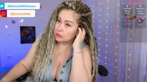 Snapshot of misskassandraa chatting on December 31, 2024, 2:03 pm you can call me Mommymy GoddessMiss Kassandra online show from December 31, 2024, 2:03 pm