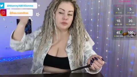 Snapshot of misskassandraa chatting on January 12, 2025, 8:36 am you can call me Mommymy GoddessMiss Kassandra online show from January 12, 2025, 8:36 am