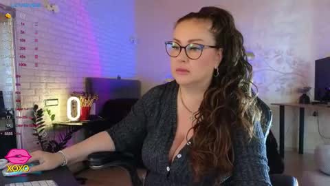 Snapshot of misskassandraa chatting on September 29, 2025, 8:52 am you can call me Mommymy GoddessMiss Kassandra online show from September 29, 2025, 8:52 am