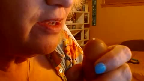 Snapshot of misskittyfox chatting on July 12, 2026, 4:36 am MissKittyFox online show from July 12, 2026, 4:36 am