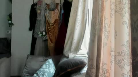 Snapshot of misslilymariaxo chatting on January 15, 2025, 9:02 am Mistress Lily Maria online show from January 15, 2025, 9:02 am