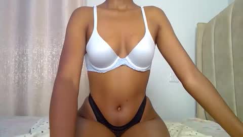 Snapshot of misslunah1 chatting on May 7, 2026, 9:36 am lunah online show from May 7, 2026, 9:36 am