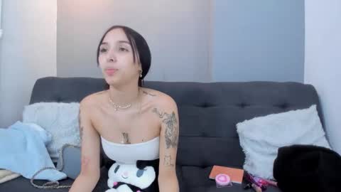 Snapshot of missmelody_jk chatting on November 27, 2025, 3:36 pm Miss Melody online show from November 27, 2025, 3:36 pm