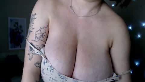 Li  online show from December 14, 2024, 5:25 pm