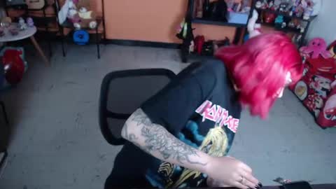 Miss Mia online show from March 12, 2026, 12:22 pm