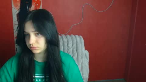 Snapshot of missmiamiss chatting on May 1, 2026, 11:37 am Mia online show from May 1, 2026, 11:37 am