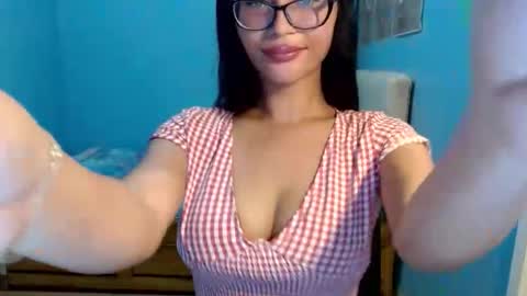missminervaa online show from May 20, 2026, 6:25 pm