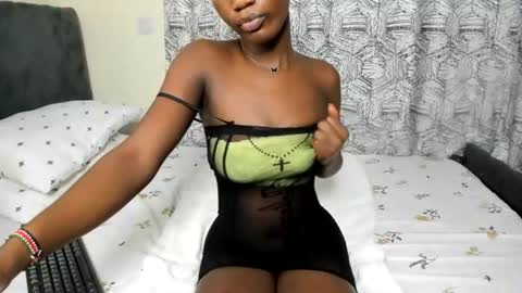 Snapshot of missmisbehave_irl chatting on June 20, 2026, 4:43 pm sexy online show from June 20, 2026, 4:43 pm