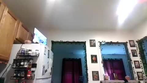 Snapshot of missmonatoyou chatting on April 7, 2026, 10:53 pm MissMona online show from April 7, 2026, 10:53 pm