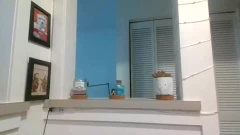 Snapshot of missmonatoyou chatting on April 15, 2026, 11:05 pm MissMona online show from April 15, 2026, 11:05 pm