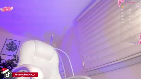 Snapshot of missmontana1 chatting on December 17, 2024, 2:44 am Carla  online show from December 17, 2024, 2:44 am