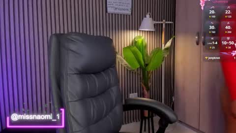 Naomi online show from September 24, 2025, 3:21 am