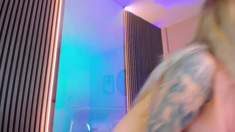 Snapshot of missobsidian chatting on March 20, 2026, 8:57 pm Miss Obsidian online show from March 20, 2026, 8:57 pm