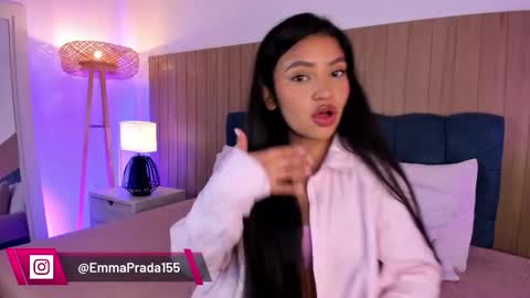 Emma Prada online show from May 19, 2026, 12:11 pm