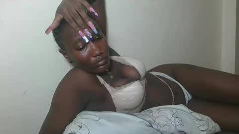 pretty gal online show from May 24, 2026, 6:24 pm