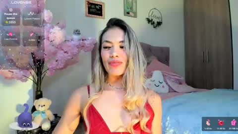 ... Independent model online show from February 20, 2026, 6:26 am