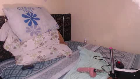 missthighsohmy online show from November 19, 2025, 9:20 am