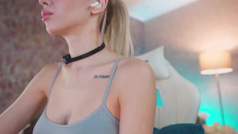 Eva online show from February 1, 2026, 9:46 pm