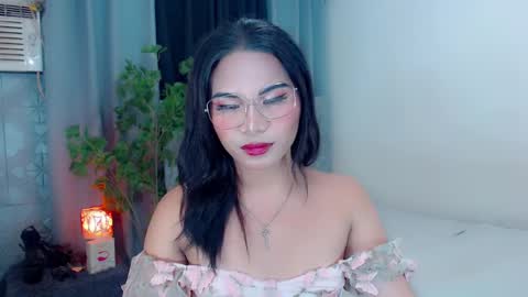 misstrishontop online show from January 10, 2025, 6:28 pm