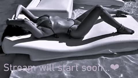 Snapshot of missvanessa0 chatting on February 17, 2025, 11:02 am .Vanessa. online show from February 17, 2025, 11:02 am