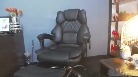 Miss Von Tease online show from March 27, 2026, 5:56 pm