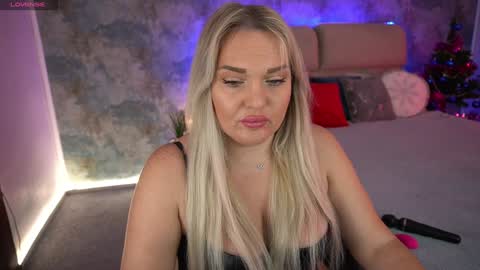 Snapshot of missyymartinezz chatting on December 23, 2024, 8:44 am  Amely  online show from December 23, 2024, 8:44 am