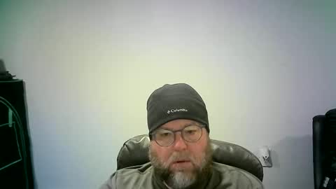 Snapshot of mister_happy567 chatting on November 30, 2025, 8:07 am Mr. Happy online show from November 30, 2025, 8:07 am