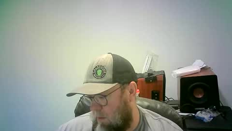 Snapshot of mister_happy567 chatting on December 15, 2025, 7:23 am Mr. Happy online show from December 15, 2025, 7:23 am