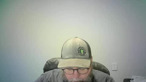 Snapshot of mister_happy567 chatting on December 16, 2025, 6:51 am Mr. Happy online show from December 16, 2025, 6:51 am