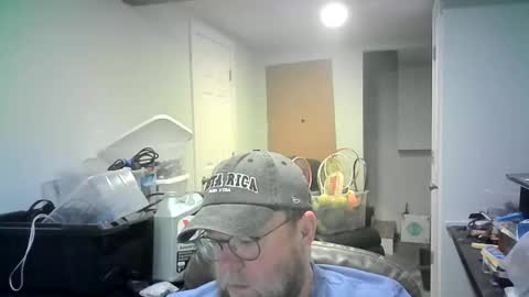 Mr. Happy online show from March 13, 2026, 8:54 am