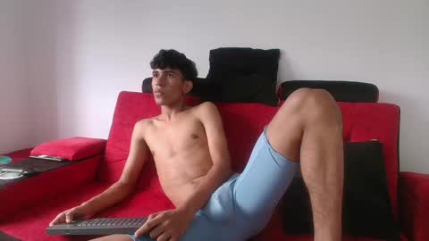 Snapshot of mister_jhonxxx chatting on December 23, 2024, 10:12 pm mister_jhonxxx online show from December 23, 2024, 10:12 pm