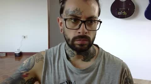 misternocturne online show from April 19, 2026, 3:33 pm