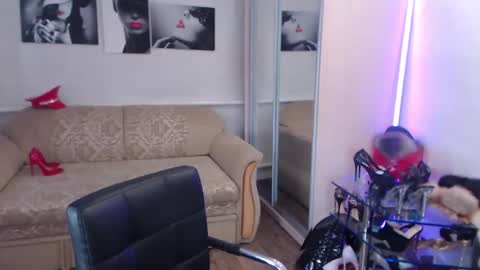 Snapshot of mistress_milfa chatting on February 15, 2026, 8:57 am mistress_milfa online show from February 15, 2026, 8:57 am