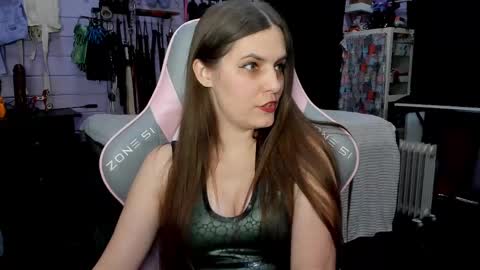 Dirty Priest and Ivi online show from March 6, 2025, 10:58 pm