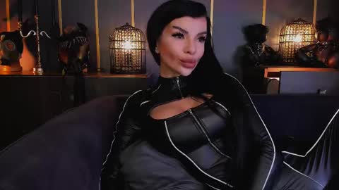 Snapshot of mistresselenia chatting on March 2, 2025, 12:43 pm Elenia online show from March 2, 2025, 12:43 pm