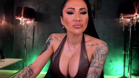 mistresskennya online show from January 25, 2025, 11:11 pm