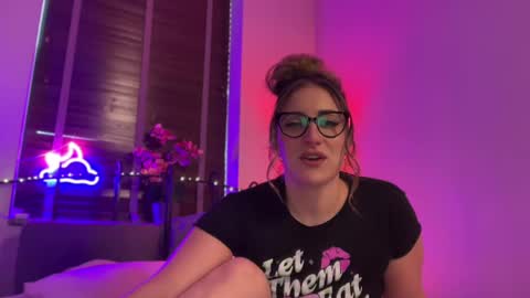 Snapshot of mistresssx chatting on October 15, 2025, 8:20 pm Miss X online show from October 15, 2025, 8:20 pm