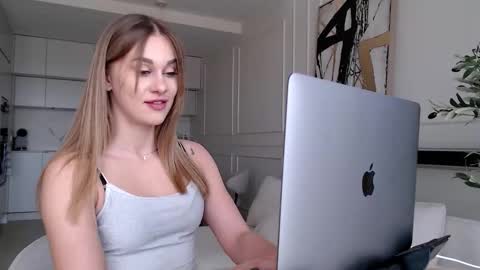 mistressuniverse online show from March 12, 2026, 12:33 pm