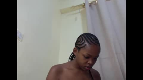 misty_shee online show from May 4, 2026, 8:32 am