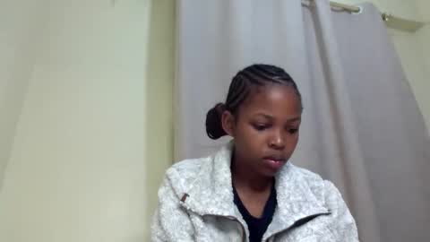 misty_shee online show from May 12, 2026, 12:35 pm