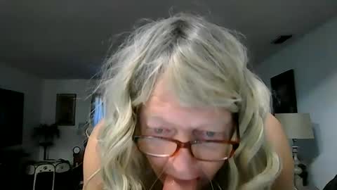 mistygoodslut online show from July 7, 2026, 12:31 pm