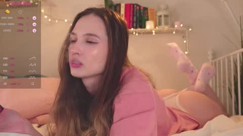 Snapshot of mita_mp4 chatting on December 31, 2024, 4:14 pm Mita online show from December 31, 2024, 4:14 pm