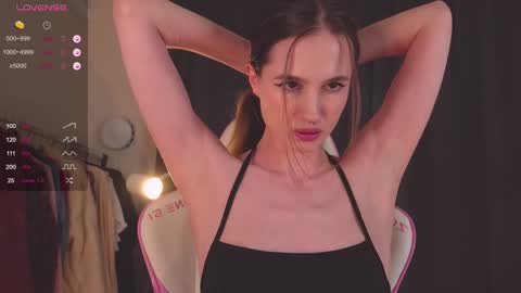 Snapshot of mita_mp4 chatting on January 21, 2025, 8:30 am Mita online show from January 21, 2025, 8:30 am